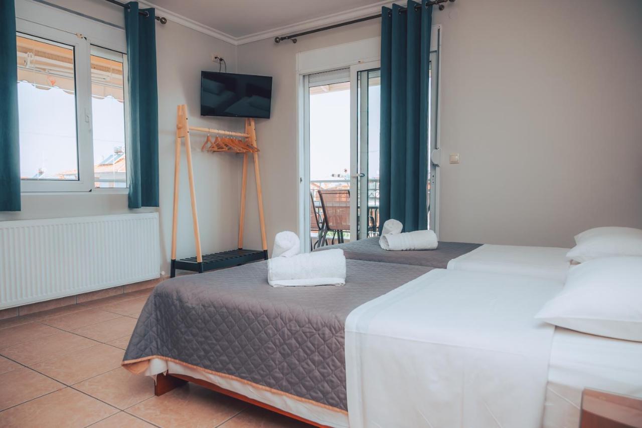 Dionysos Rooms Olympiakí Aktí Exterior foto