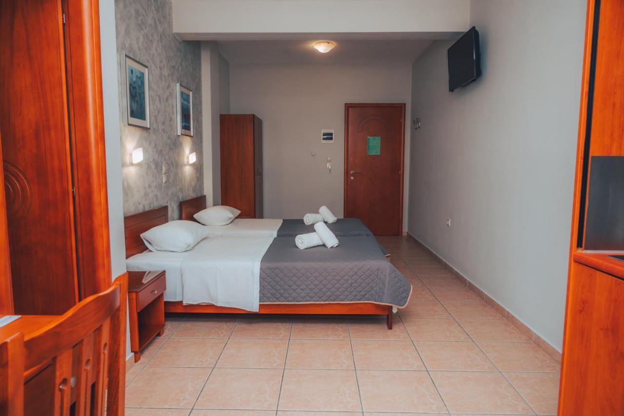 Dionysos Rooms Olympiakí Aktí Exterior foto