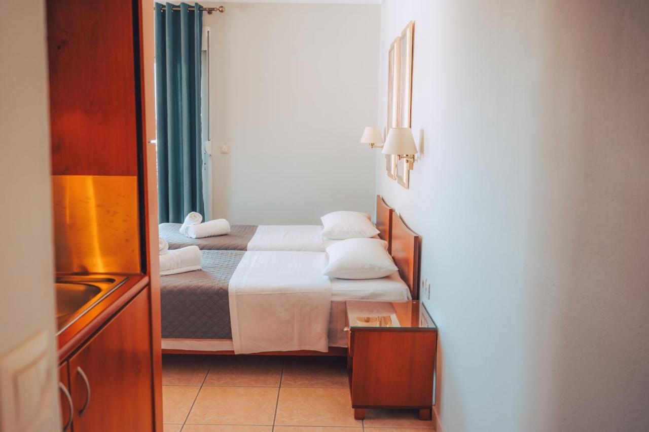 Dionysos Rooms Olympiakí Aktí Exterior foto