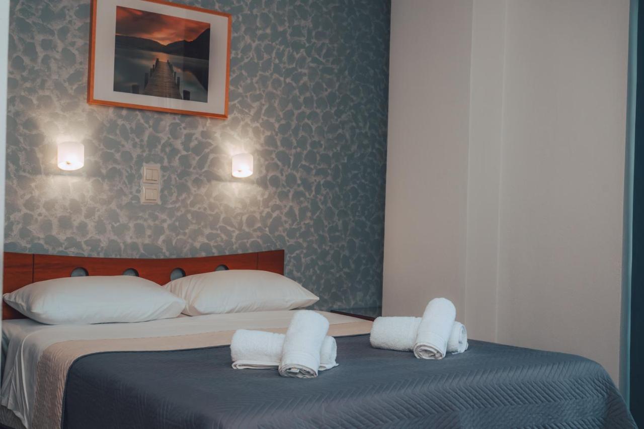 Dionysos Rooms Olympiakí Aktí Exterior foto