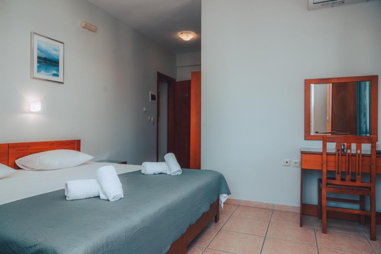 Dionysos Rooms Olympiakí Aktí Exterior foto