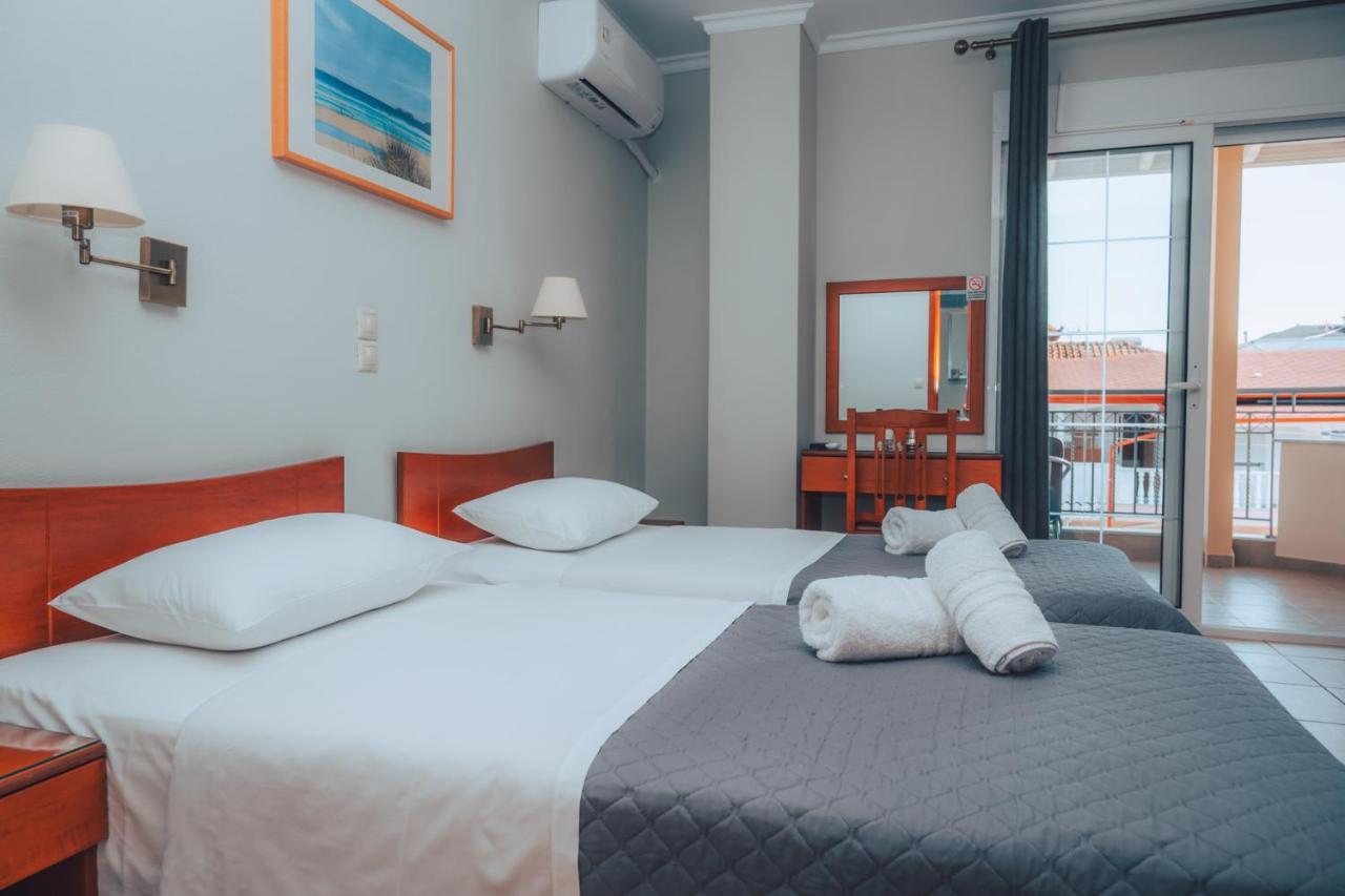 Dionysos Rooms Olympiakí Aktí Exterior foto