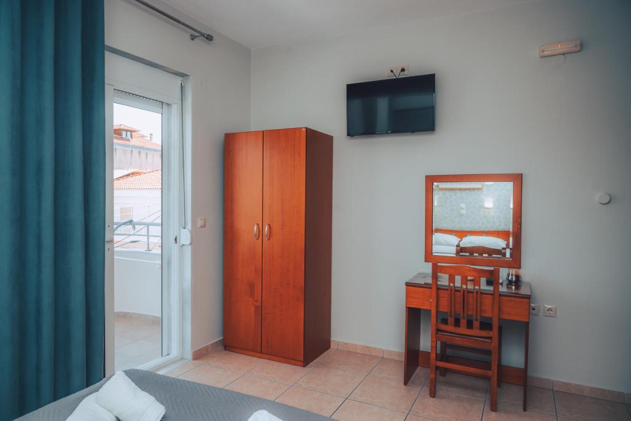 Dionysos Rooms Olympiakí Aktí Exterior foto