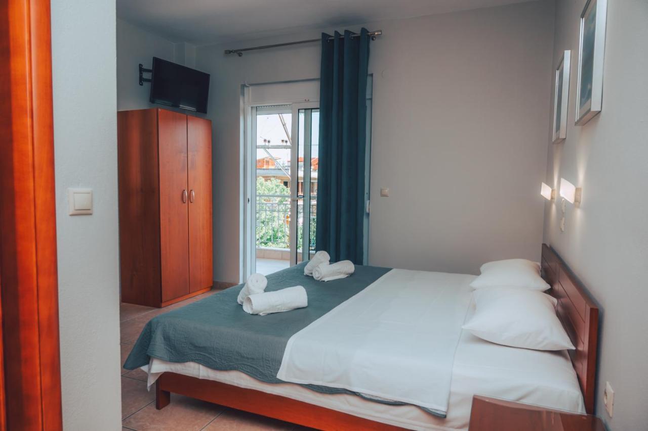 Dionysos Rooms Olympiakí Aktí Exterior foto