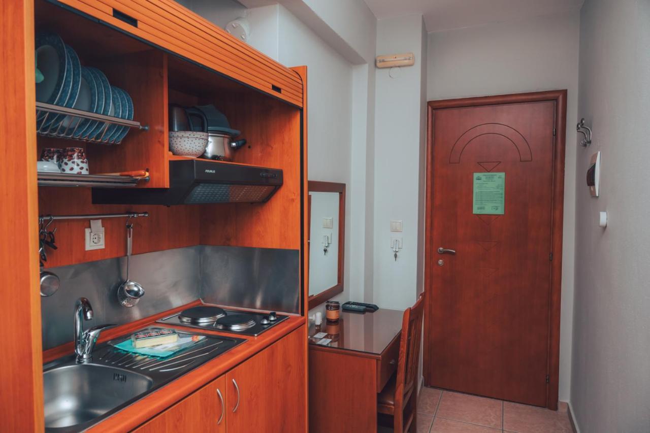 Dionysos Rooms Olympiakí Aktí Exterior foto