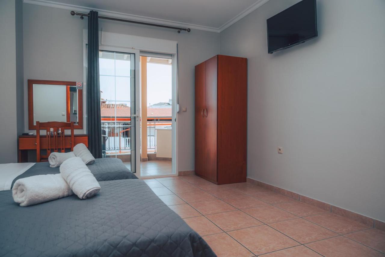 Dionysos Rooms Olympiakí Aktí Exterior foto